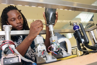 David Sengeh, the $15,000 “Cure it!” prize graduate winner