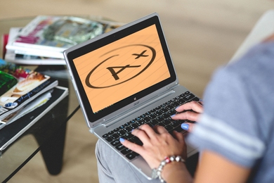 In an MITx Philosophy MOOC, online learners can have their work graded and commented upon by professional philosophers. 