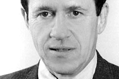 Black-and-white portrait photo of Leo Marx
