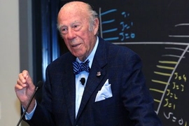 Former U.S. Secretary of State George Shultz speaks at the Energy Advisory Board meeting at MIT on Oct. 15.