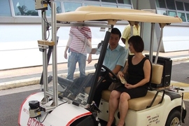 SMART's autonomous golf cart is taken for a test drive.