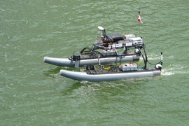 MIT-Olin RobotX boat