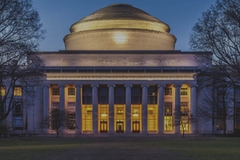 The Knight Science Journalism Program Class of 2016-17 includes journalists with backgrounds across a range of media platforms who will come to MIT from across the United States, and from France, Italy, Kenya, and Mexico.