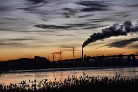 Ozone exacts a particularly heavy toll on people living in economically disadvantaged areas, where industrial and power plants tend to cluster. While policies have been implemented to reduce ozone emissions across the country, they have not yet addressed built-in inequities in the U.S. economy, leaving low-income Americans at greatest risk for health and economic damages.  