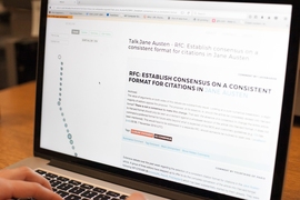 The Wikum interface from MIT provides readers with detailed summaries of online discussions.