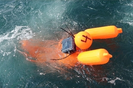 A new MIT-developed search-and-rescue algorithm identifies hidden “traps” in ocean waters. The method may help quickly identify regions where objects — and missing people — may have converged. 