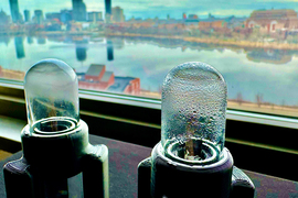 An ultrasonic system to draw water from the atmosphere