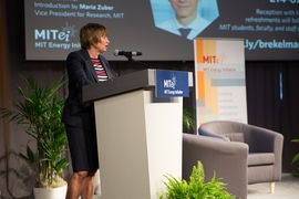 The discussion, titled, “If you had a billion dollars for energy-related R&D, where would you spend it?,” was introduced by Maria Zuber, MIT’s vice president for research.
