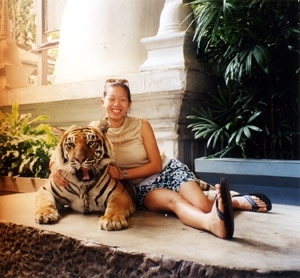 Jessica Tsay with her newfound feline friend in Thailand.