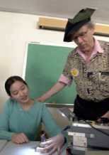 JungEun Lee and Professor Walter Lewin.
