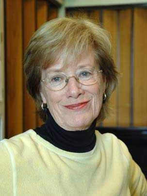 The Laya Wiesner Community Award was given to E. Sinclair deBordenave of the Women's League, for conspicuously effective service that reflects Mrs. Wiesner's concerns for enhancing life at the Institute and in the world at large.