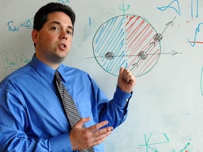 Joshua Winn explains the method used to detect the planet XO-3b's tilted orbit. Because of its rotation, light from one side of the star is blue-shifted (moving toward the observer), while the other side is redshifted (moving away). When a planet crosses it on a tilted orbit, it blocks out one side more than the other, changing the balance of colors in the star's light.
