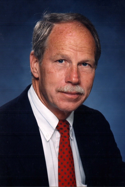 AeroAstro Professor of the Practice Robert Liebeck