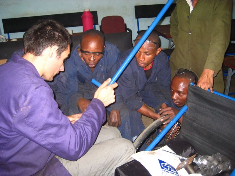 Harrison O'Hanley ‘11 helps construct a prototype of the LFC.