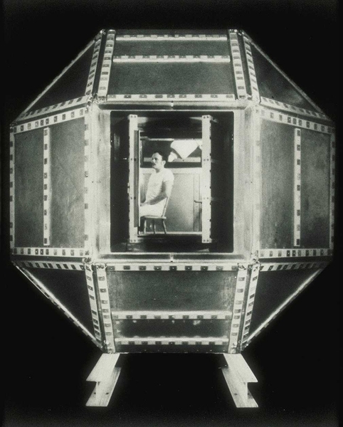 The magnetically shielded room built by David Cohen at MIT's Francis Bitter National Magnet Laboratory in 1969. 