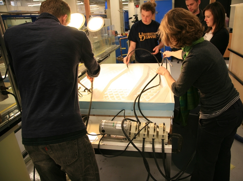 To test his wetlands concept, Alan Berger joined forces with professor Heidi Nepf and other researchers from MIT’s Department of Civil and Environmental Engineering. The group built multiple models in Parsons Laboratory to study the way water would flow through different wetlands plans.