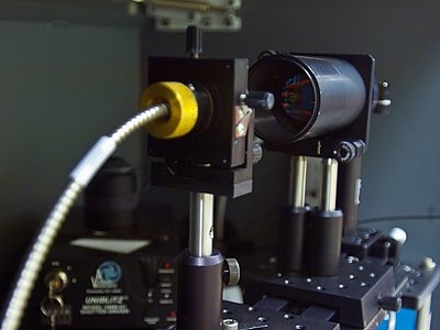 Using this Raman spectroscopy machine, MIT researchers can measure blood glucose levels.