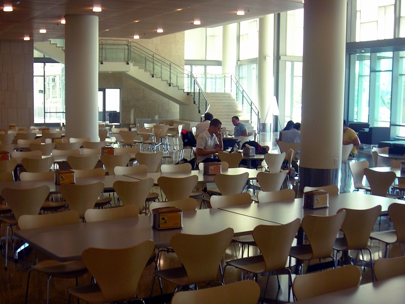 The 100 Main Marketplace connects to the Siteman Dining room, with spectacular views of the Charles River and the Boston skyline.