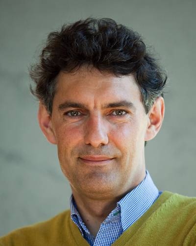 Emmanuel Saez PhD ’99