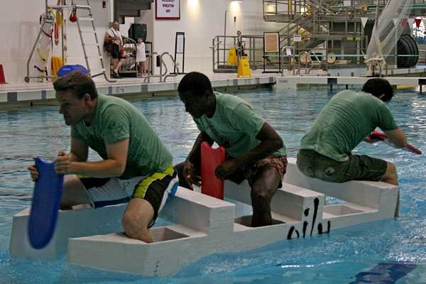 This is how winners paddle. The crew of "Oily" — a team from the Media Lab of two PhD students, Peter Schmitt and Arthur Petron, and a visiting scientist, Dale Joachim — had a unique and proven technique for paddling.