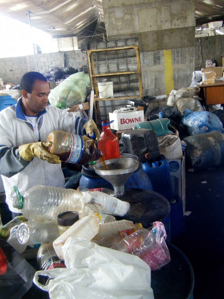 Green Grease, a method for utilizing waste vegetable oil as fuel in Sao Paulo waste picker cooperatives.