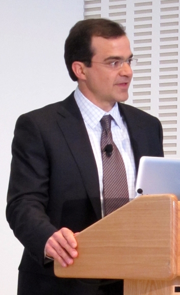Jeff Wilke LGO '93, currently senior vice president for North American retail at Amazon.com, was the master of ceremonies for the Don Davis memorial program.