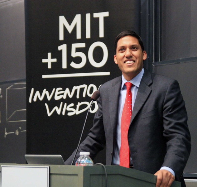 Shah delivers his address on international development to the crowd gathered in MIT's room 10-250.