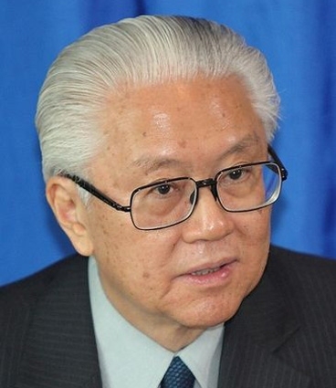 Tony Keng Yam Tan SM ’64, a member of the MIT Corporation since 2009, was sworn in Sept. 1 as Singapore’s seventh president.