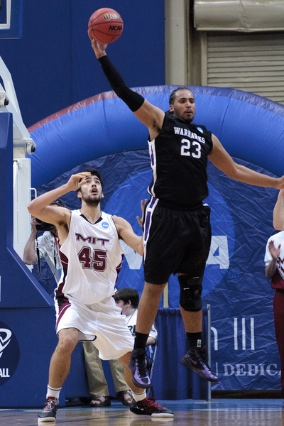 Freshmen forward Andrew Acker also played well on defense, but the Engineers could not find a way to contain Wisconsin star and Division III Player of the Year Chris Davis, who scored 30 points on 10-of-20 shooting.
