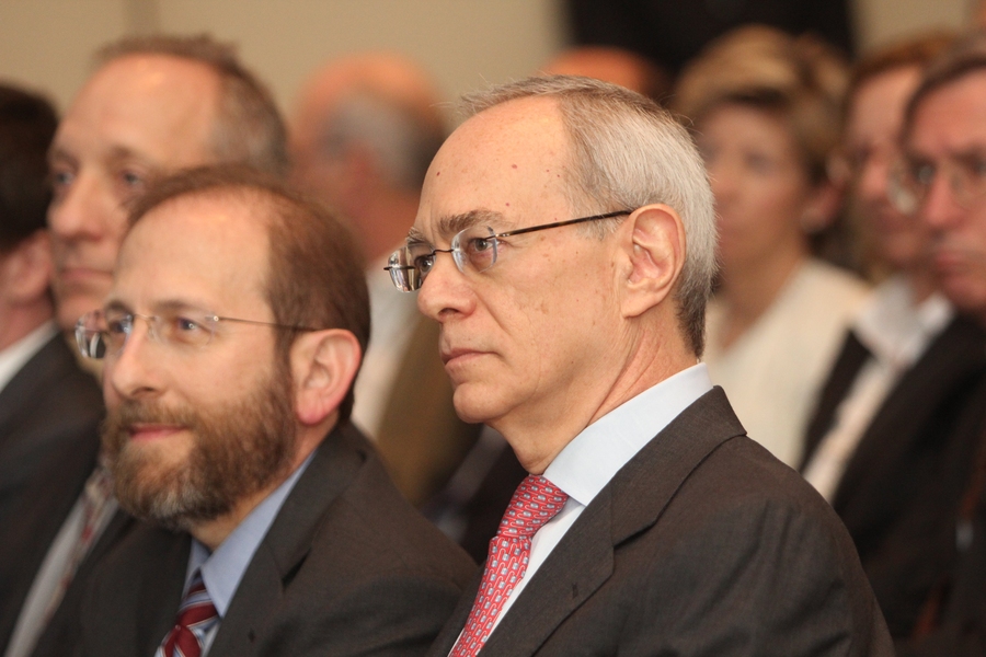 MIT Provost L. Rafael Reif listens as MIT President Susan Hockfield and Harvard President Drew Faust deliver remarks at the press conference.
