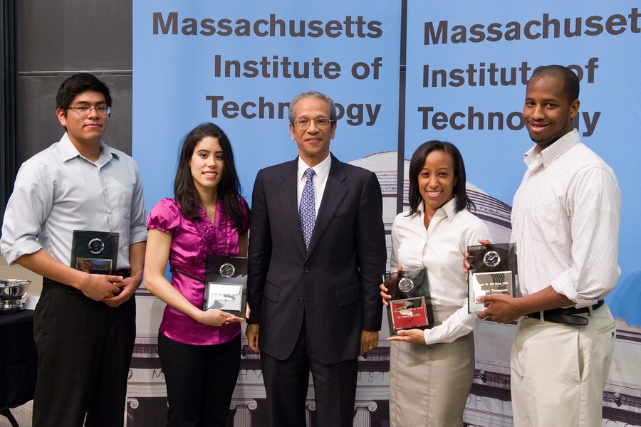 Dean for Undergraduate Education Dan Hastings, center, honors the recipients of the 2012 Albert G. Hill Prize, from left to right: seniors Ken Lopez, Kristen Pe&ntilde;a, Brittany Jones and Michael Thompson.