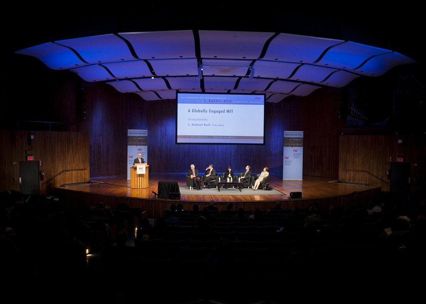 Reif delivered closing remarks at the symposium.