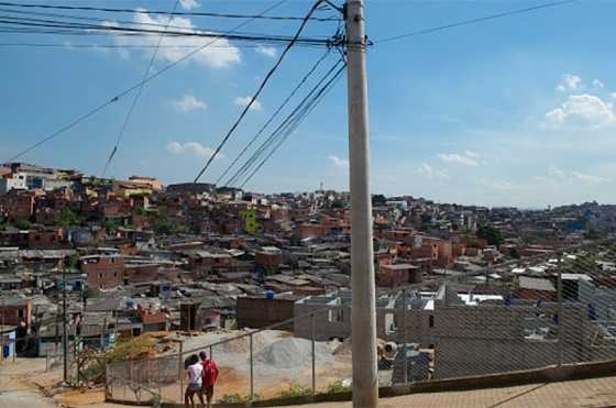 A view of the enormity of the <i>favelas</i> (shantytowns) outside of Sao Paulo, Brazil, which Aijazi visited as part of an Expedition Grant through the MIT Public Service Center.