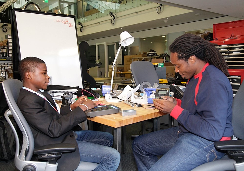 David Moinina Sengeh worked alongside Kelvin Doe, a 15-year-old from Sierra Leone who taught himself how to make batteries and an FM transmitter from discarded materials.