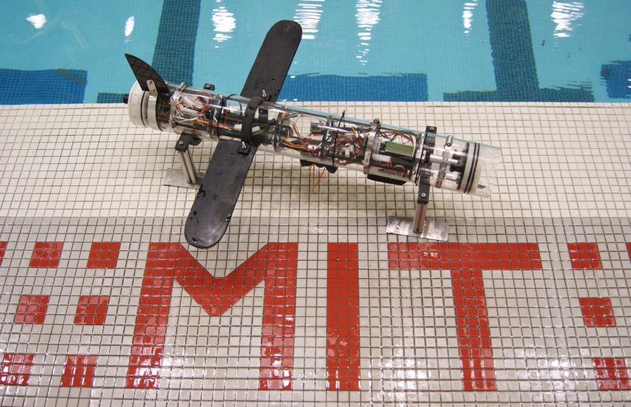 The small glider built by the Marine Robotics Team (MRT) on the deck of the Alumni Pool during testing in the fall of 2011.