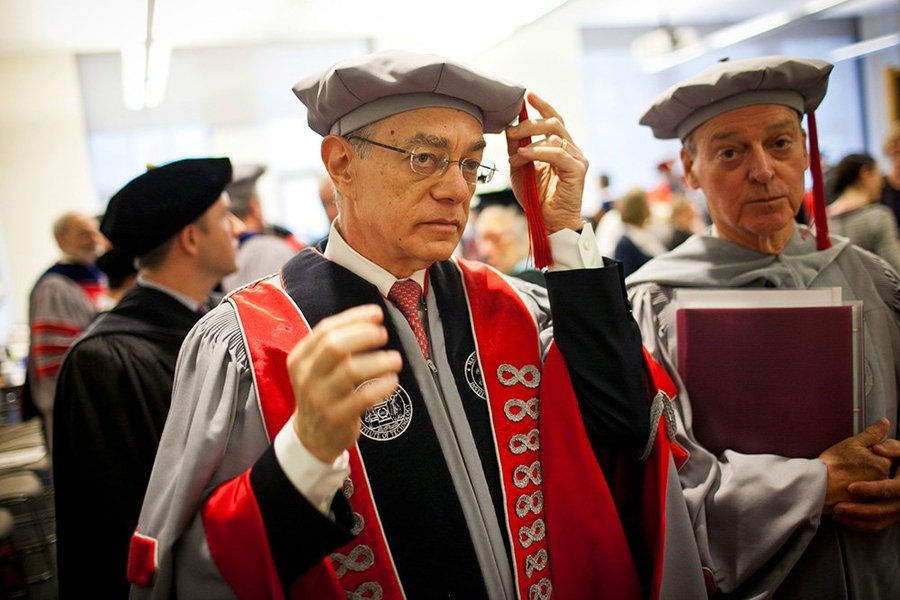Reif and MIT Corporation Chairman John Reed, right, prepare for Commencement.