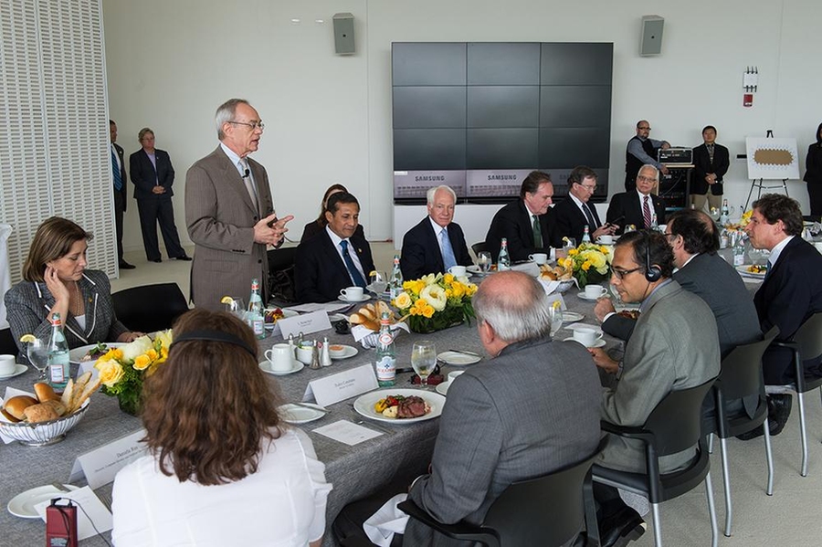 Reif addressed the delegation, which included Peruvian ministers of education, defense, foreign relations, and foreign commerce and tourism, as well as the U.S. ambassador to Peru.