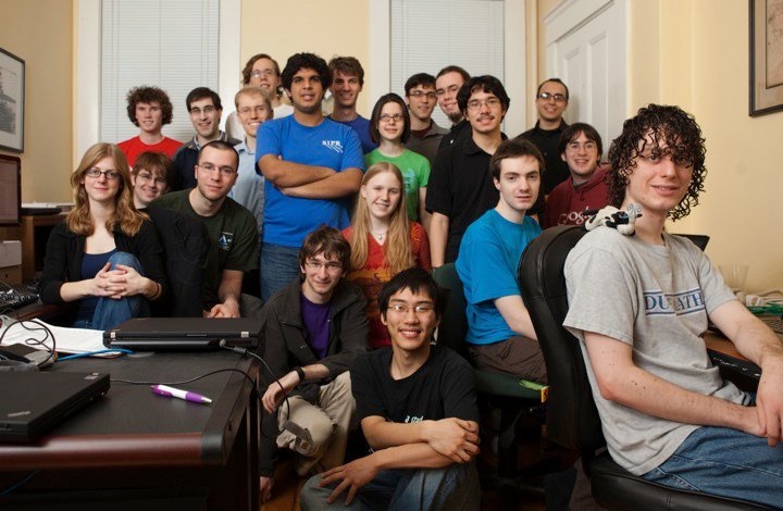 All the Ksplice employees and interns in 2010, including Jeff Arnold (sixth from left, light blue shirt) and Waseem Daher (third from right, black shirt).