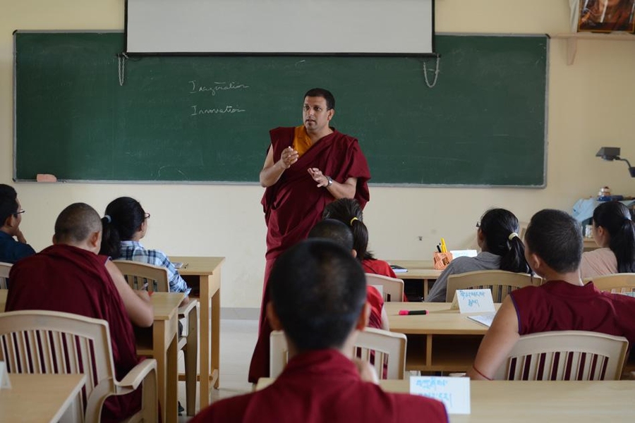 Tenzin Priyadarshi leads a class as part of the Science, Monks and Technology Leadership Program.