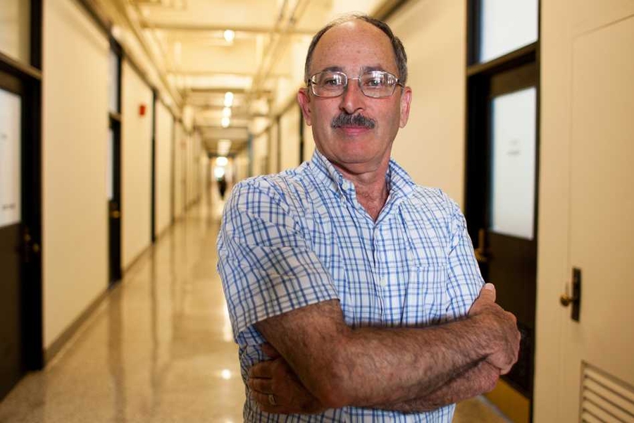 Michael Hecht of MIT's Haystack Observatory will lead development of the MOXIE instrument that will fly on the Mars 2020 mission.
