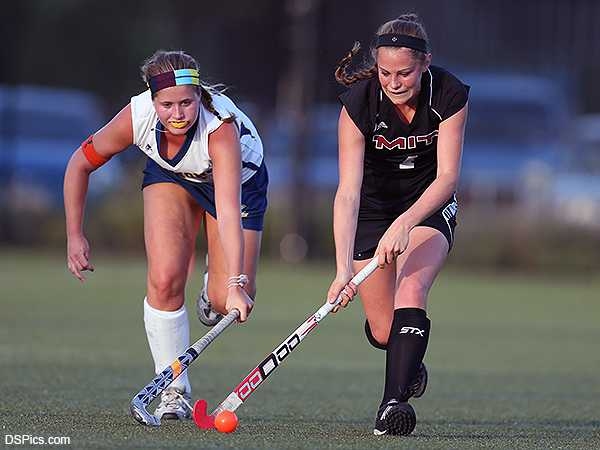 Elizabeth Dethy '15 helped the Engineers top Simmons and UMass Dartmouth.
