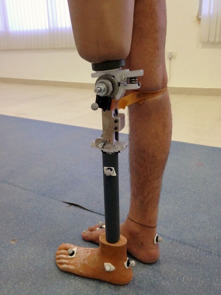 A prototype of the prosthetic knee mechanism was tested at a Jaipur Foot organization in India. 
