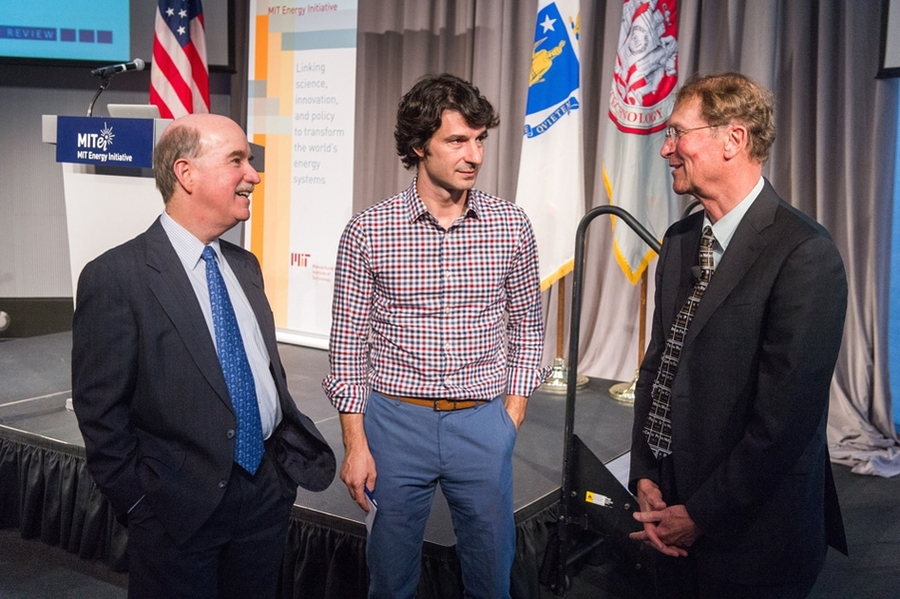 (From left) Robert Armstrong, Associate Professor of Civil and Environmental Engineering Ruben Juanes, and Lynn Orr