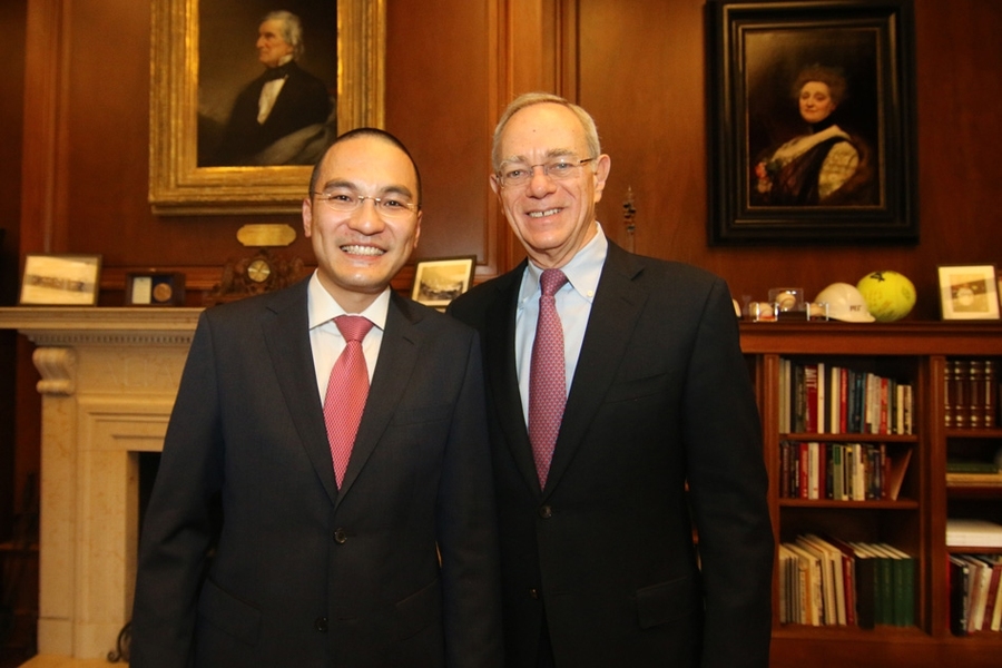 Gantumur Luvsannyam and L. Rafael Reif