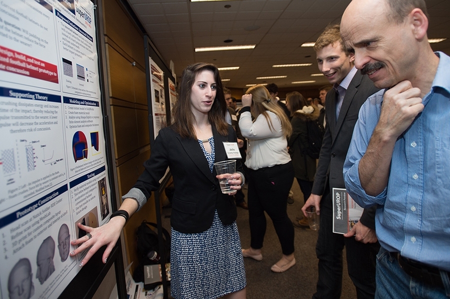 Senior Julia CrowleyFarrenga, who is studying aeronautics and astronautics, presents her research. The 2015-2016 SuperUROP class is the first to include students from departments across the School of Engineering. 