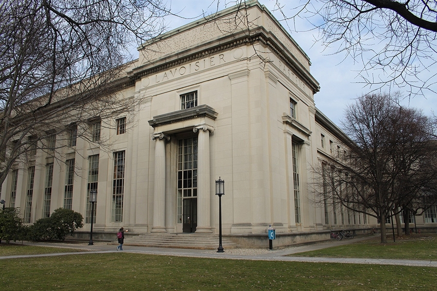 Building 2 is one of the 100-year-old Beaux Arts buildings designed by William Welles Bosworth at the heart of the MIT campus.