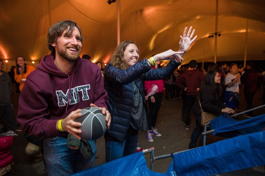 MIT Moving Day ended with fun and games for everyone in attendance.
