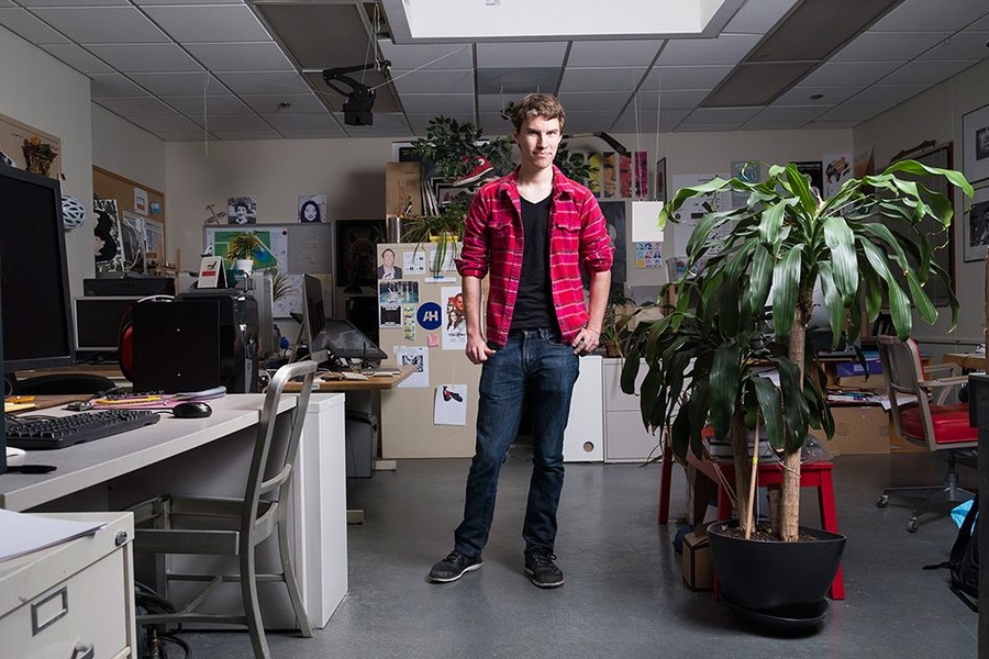 As an undergraduate at MIT, Ned Burnell began thinking about the entire process of making products, and all of the decisions that lead to designing products in a particular way. This is what motivated him to pursue mechanical engineering. 