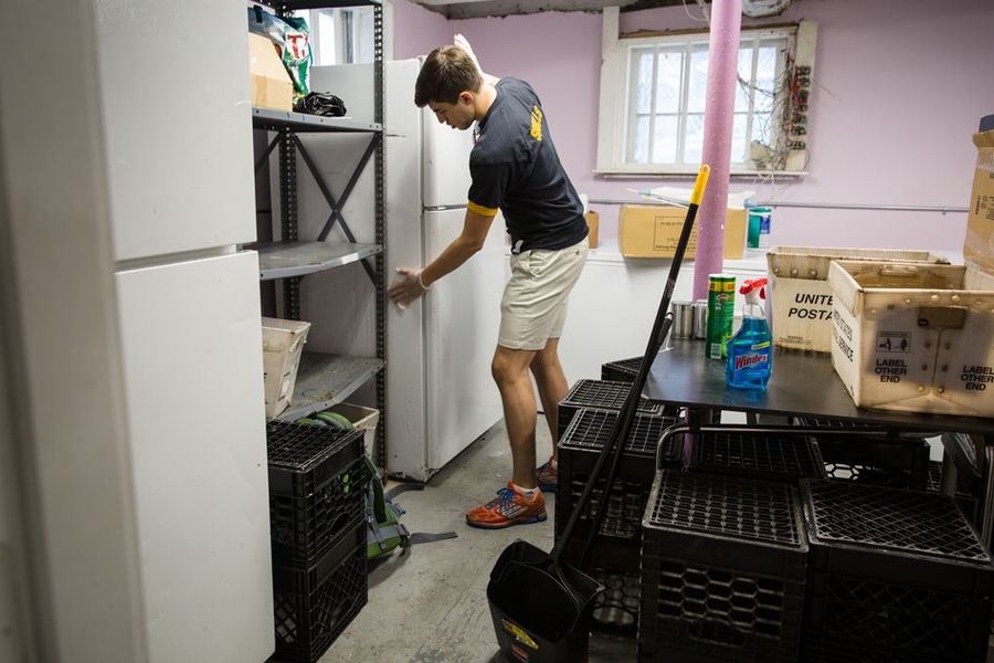 Several groups of MIT students and staff took shifts throughout the day at the Margaret Fuller Neighborhood House, a public-service organization in Cambridge — and frequent volunteer spot for MIT students — that provides a free computer lab and computer classes, a food pantry, meeting rooms for public activities, and after-school services and summer camp for children. 