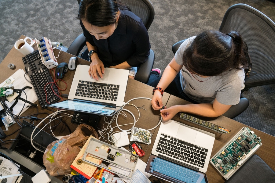  Jessica Shi (left) and Charlene Xia from the startup Tactile are working on the first portable real-time text-to-Braille converter.